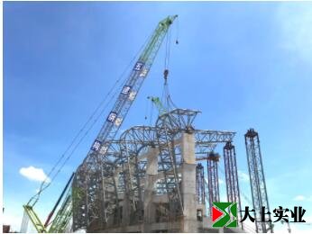 運(yùn)動(dòng)場看臺施工現(xiàn)場